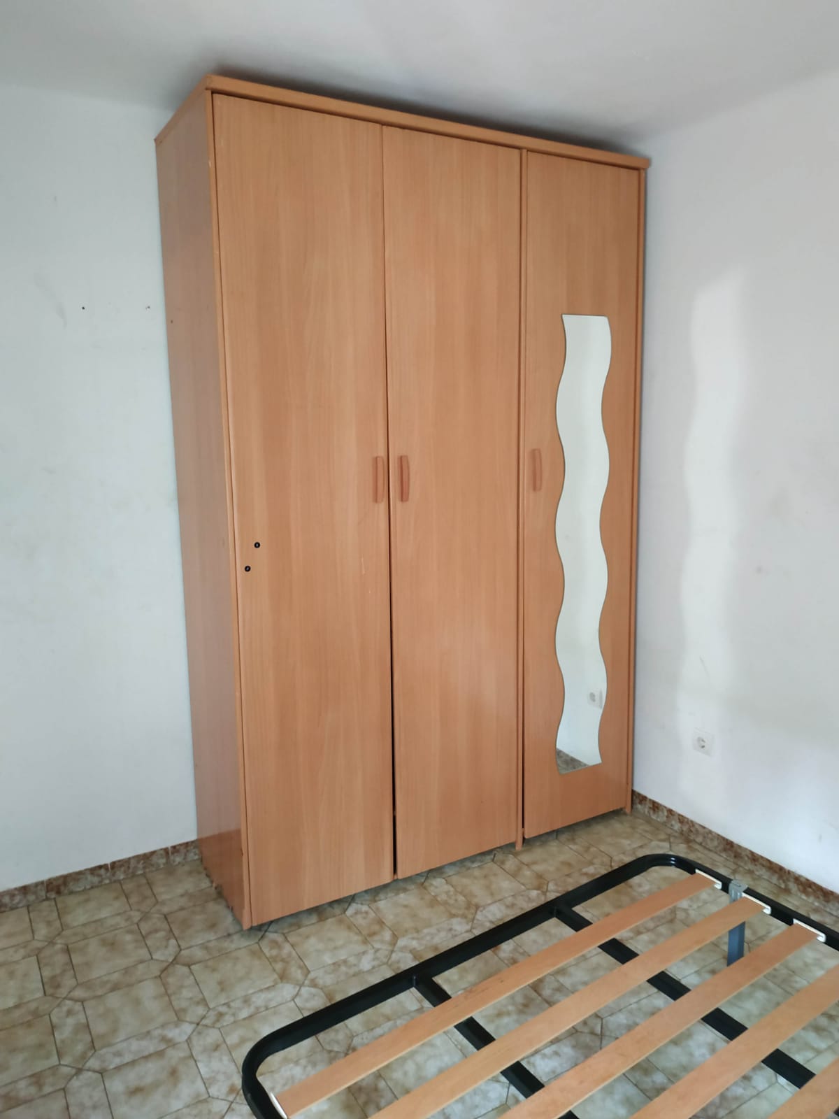 Empresa especializada en recogida y reciclaje de muebles viejos y trastos en Sant Jaume d'Enveja