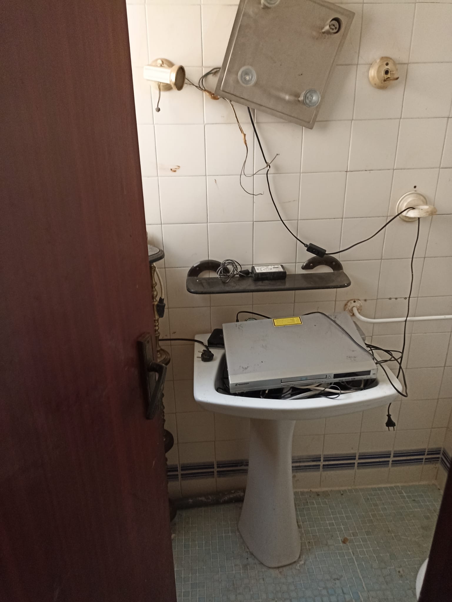 Reciclaje de muebles viejos y trastos en La Torre de Fontaubella - ¡Preservemos el medio ambiente juntos!