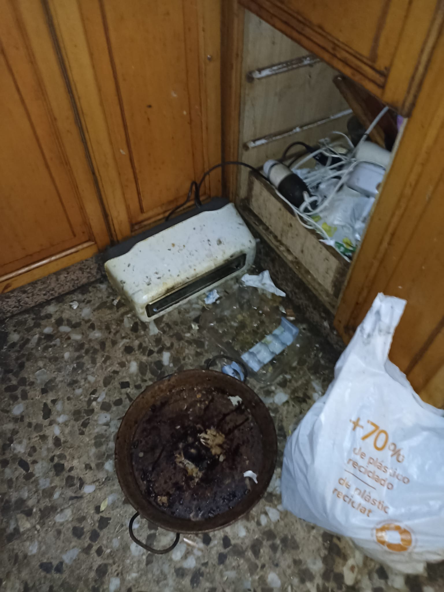 Confía en nuestro servicio profesional para el vaciado de pisos en Tivenys